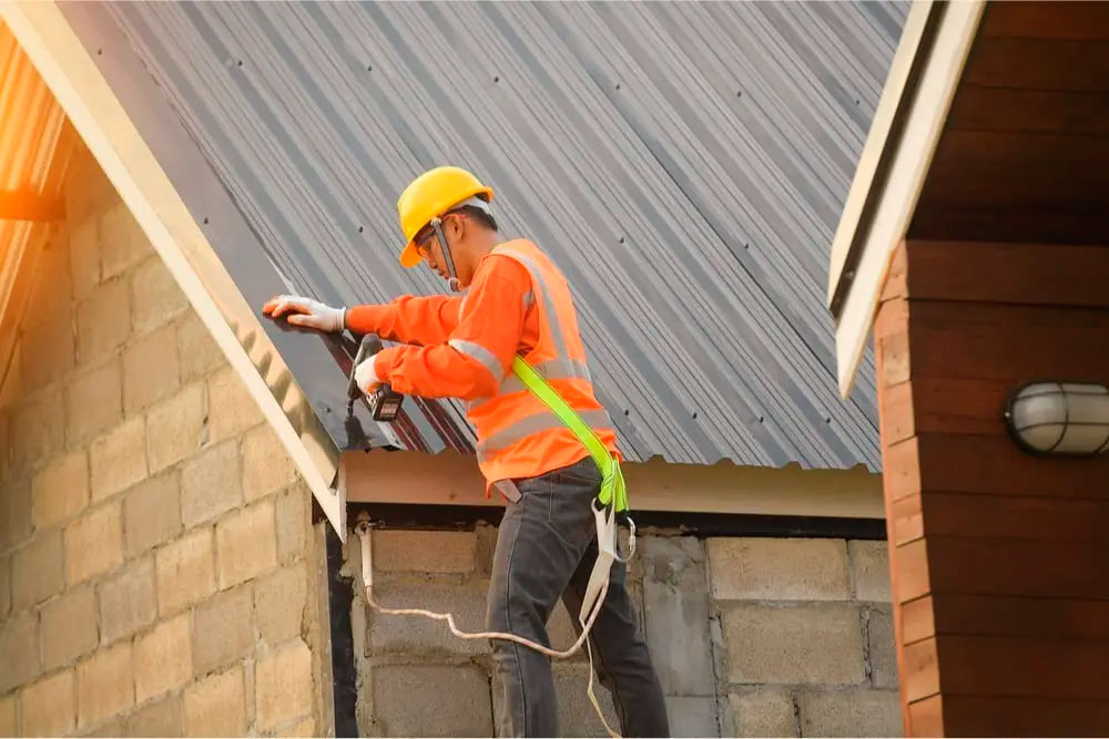 Roofing worker who know what Insurance Do You Need for your New Contractor Business?