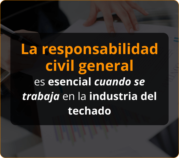 Image de la responsablidad civil general es esencial cuando se trabaja en la industria del roofer